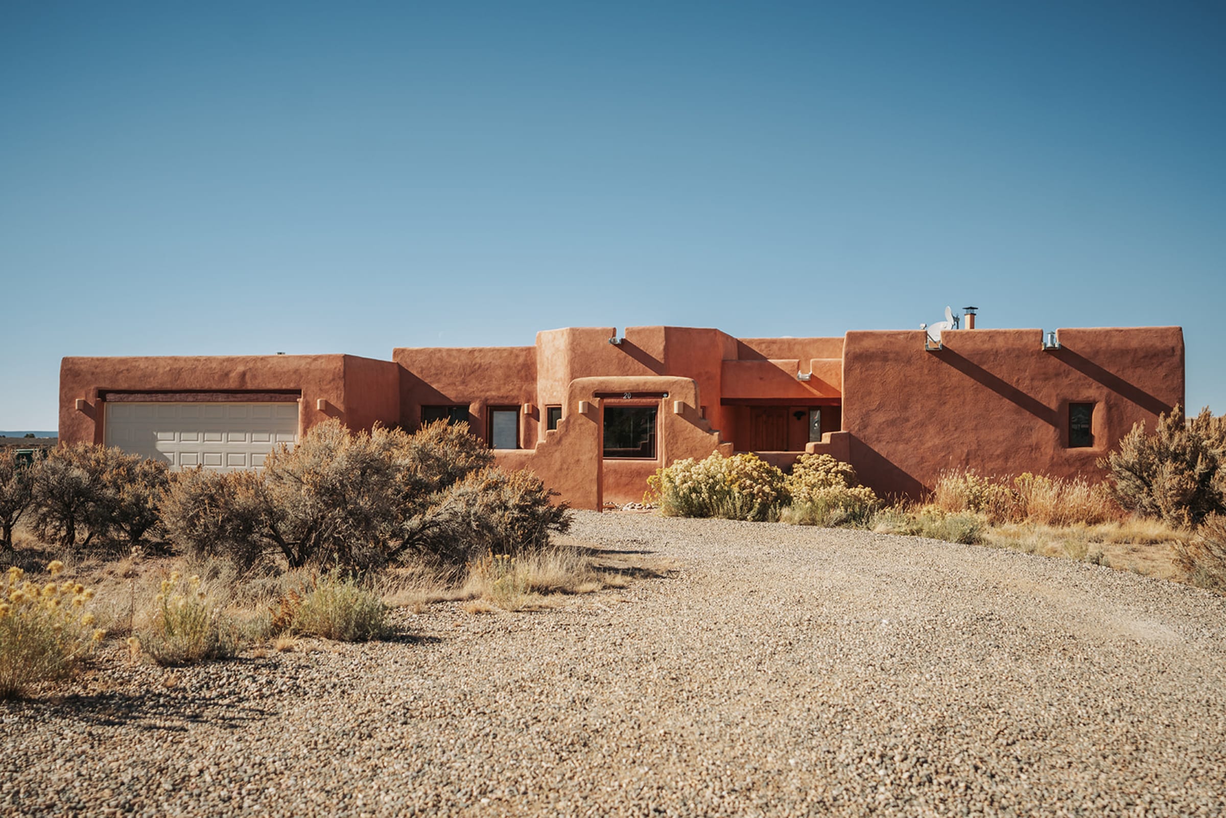 taosairbnb gallery — photographed by Casey Addason Photography (8)