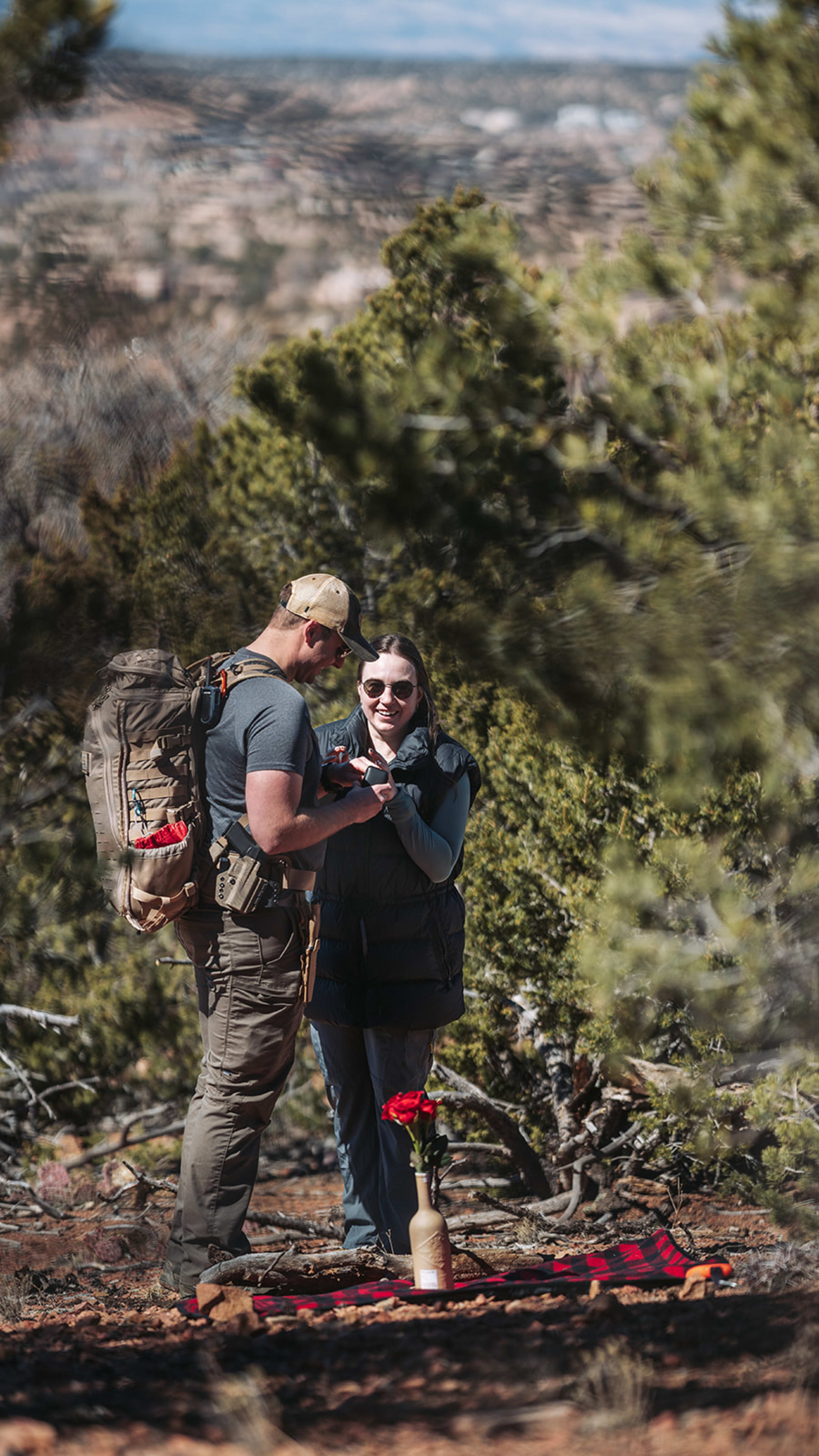 troymaddiehikingproposal gallery — photographed by Casey Addason Photography (4)