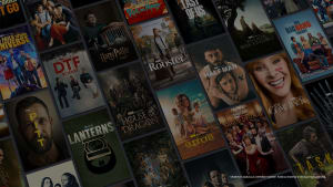 Kollaasi suosituista tv-ohjelmien ja elokuvien julisteista, kuten Friends, Dune, The Last of Us ja House of the Dragon.
