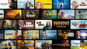 Ruudukko, jossa on Apple TV+ -sarjojen julisteita, joissa esiintyy erilaisia näyttelijöitä ja sarjojen nimiä.