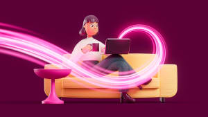 3D-kuva naisesta keltaisella sohvalla kannettavan tietokoneen kanssa, muki kädessä ja vaaleanpunaisia valojälkiä pyörimässä.