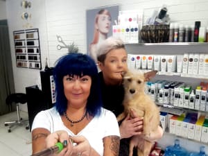 Kampaamo Nina ei pyörisi ilman nettiä.