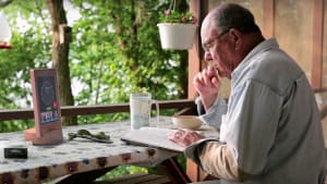 Suomalainen startup Oulumo haluaa viedä turvapuhelimen nykyaikaan