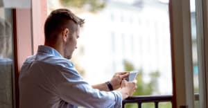 Tarkista puhelimen asetukset ennen lomaa