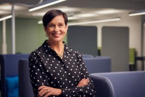 “Omaolon koronavirusoirearvio säästi 42 terveydenhuollon ammattilaisen henkilötyöpäivää muihin tehtäviin. Vuositasolla tästä kertyi säästöjä 2,5 miljoonaa”, kertoo DigiFinlandin toimitusjohtaja Mirva Antila. Kuva: DigiFinland.