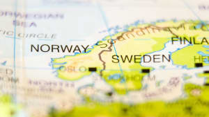 DNA:n ja Telenorin palvelu hoitaa yritysten verkkotarpeet Pohjolassa.