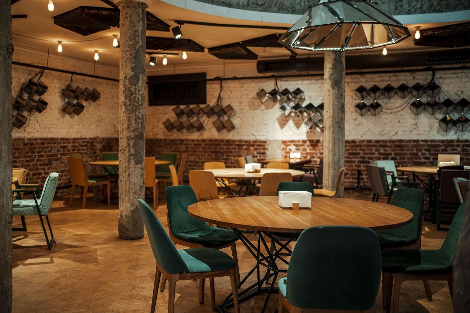 Cosmos Restaurant / Космос — снимка 5