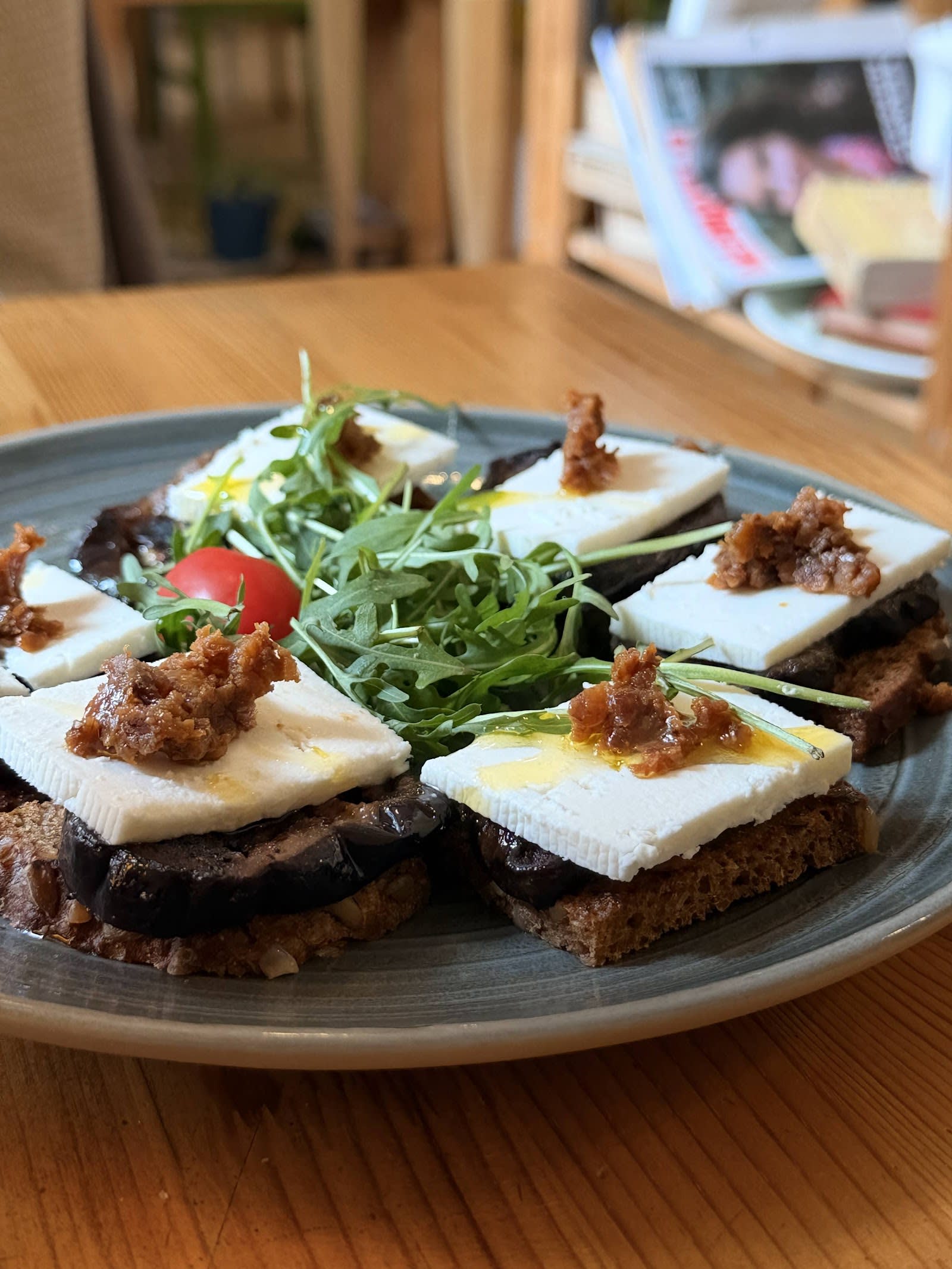 Aubergine - Craft beer. Craft food. — снимка 5