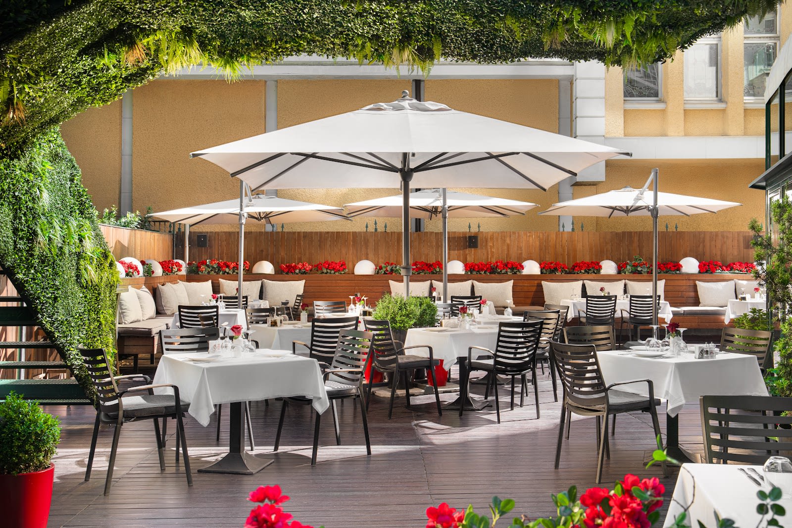 La Branche - Food | Bar | Garden