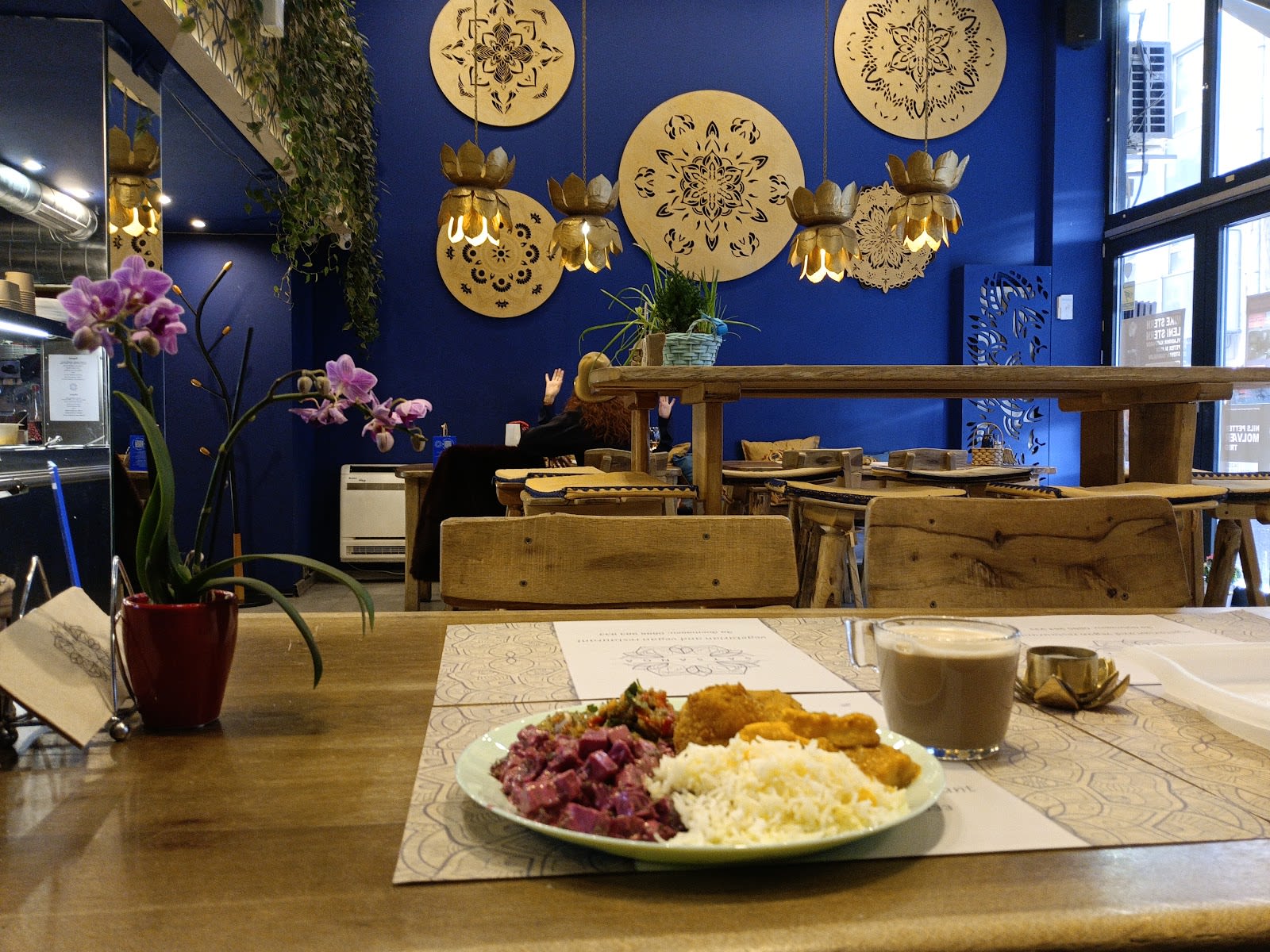 SATSANGA Vegetarian Restaurant — снимка 3