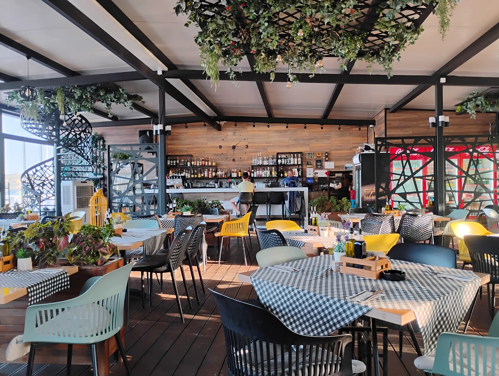 Harmany Bar & Dinner