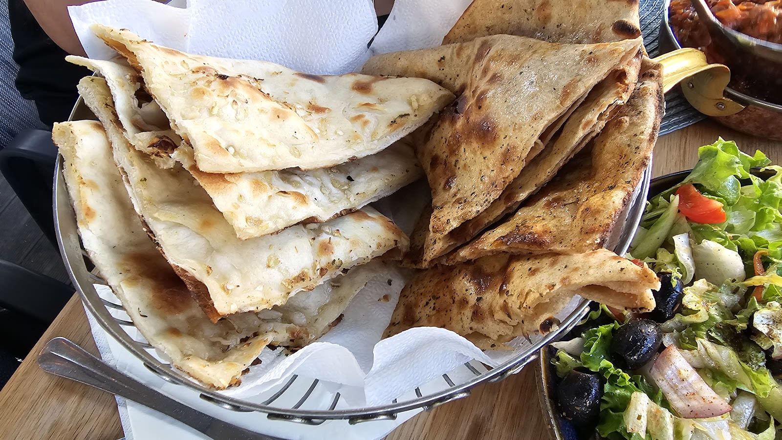 Saffron Indian Restaurant — снимка 4