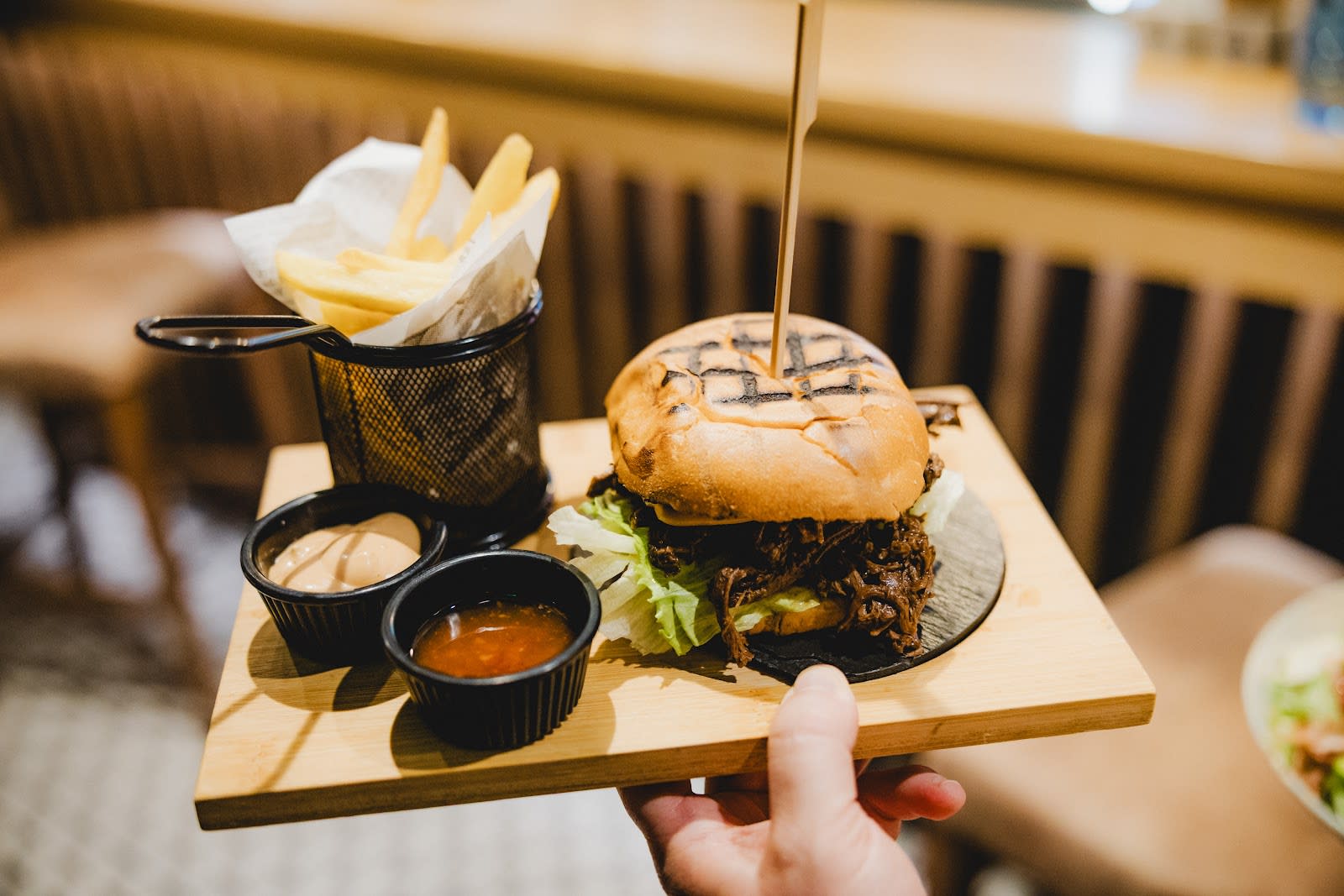 Localito Bar & Kitchen — снимка 4