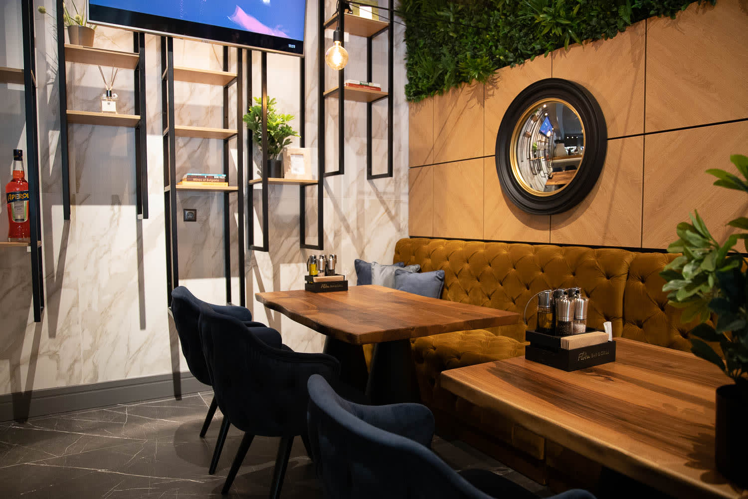 La Flor Bar & Grill Burgas