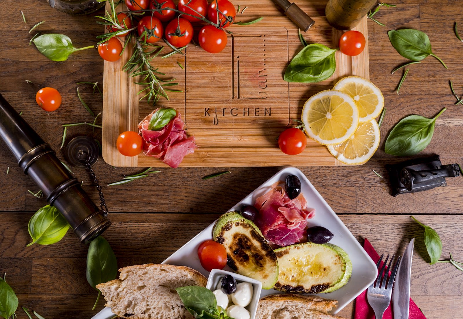 Ti Bar & Kitchen - ресторант и бар в Бургас — снимка 3