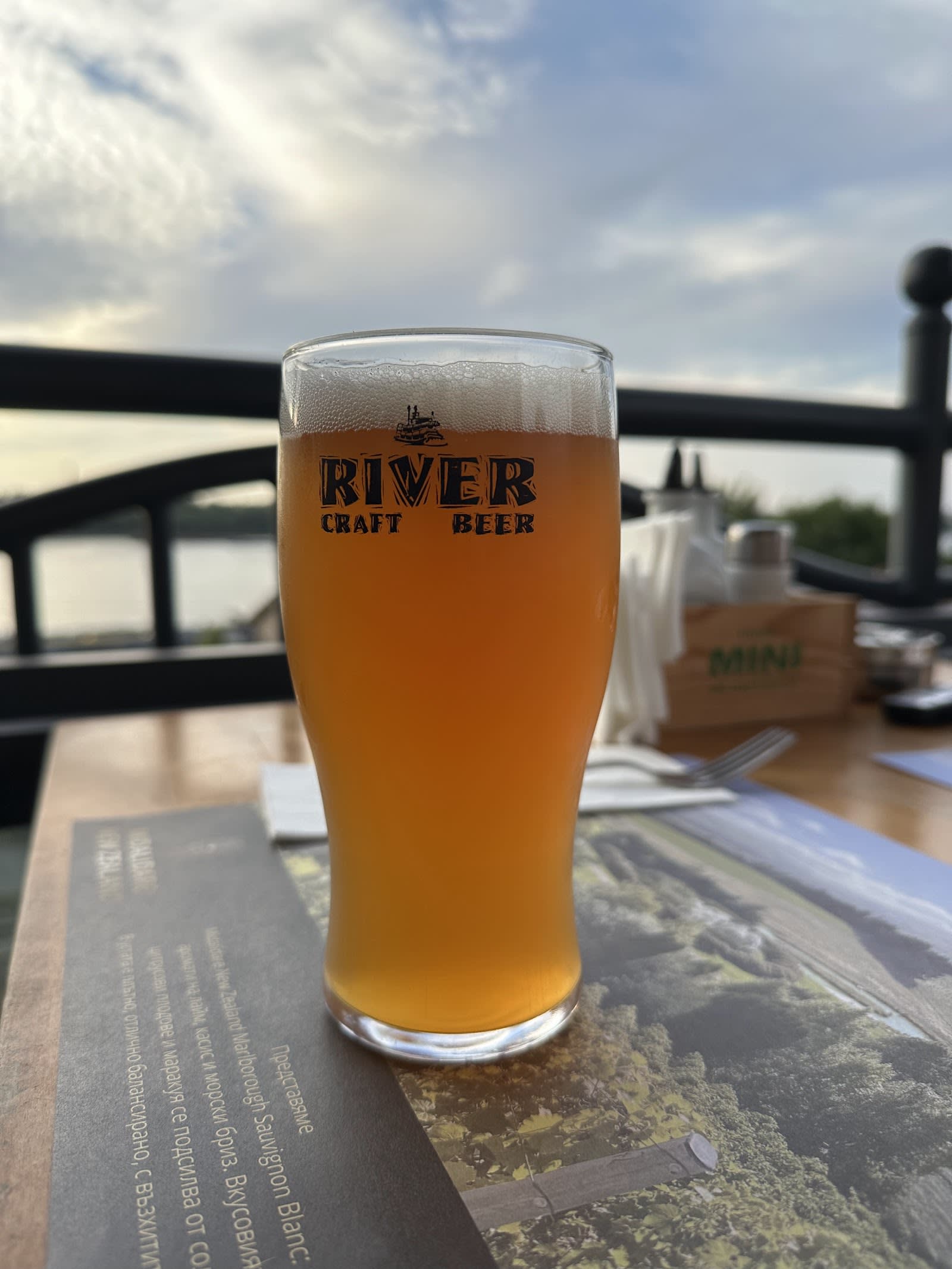 The River bar & dinner — снимка 4