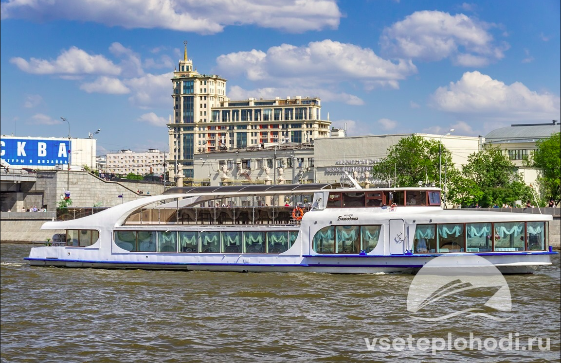 Заказать теплоход онлайн для свадьбы: почему выбирают теплоход «Москва»
