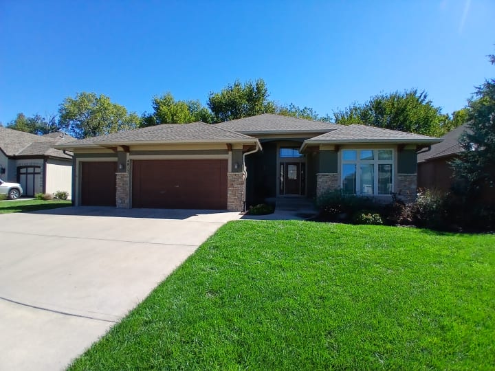 6-inch seamless gutters, downspouts, Basehor, KS