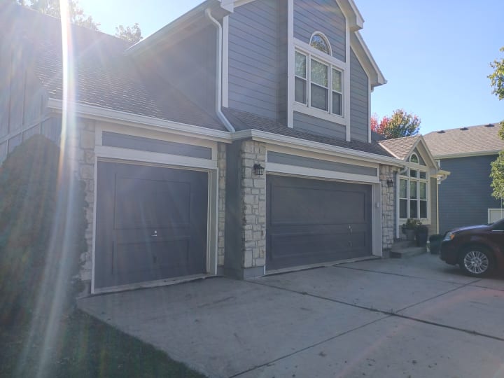 6-inch seamless gutters, downspouts, Lee's Summit, MO