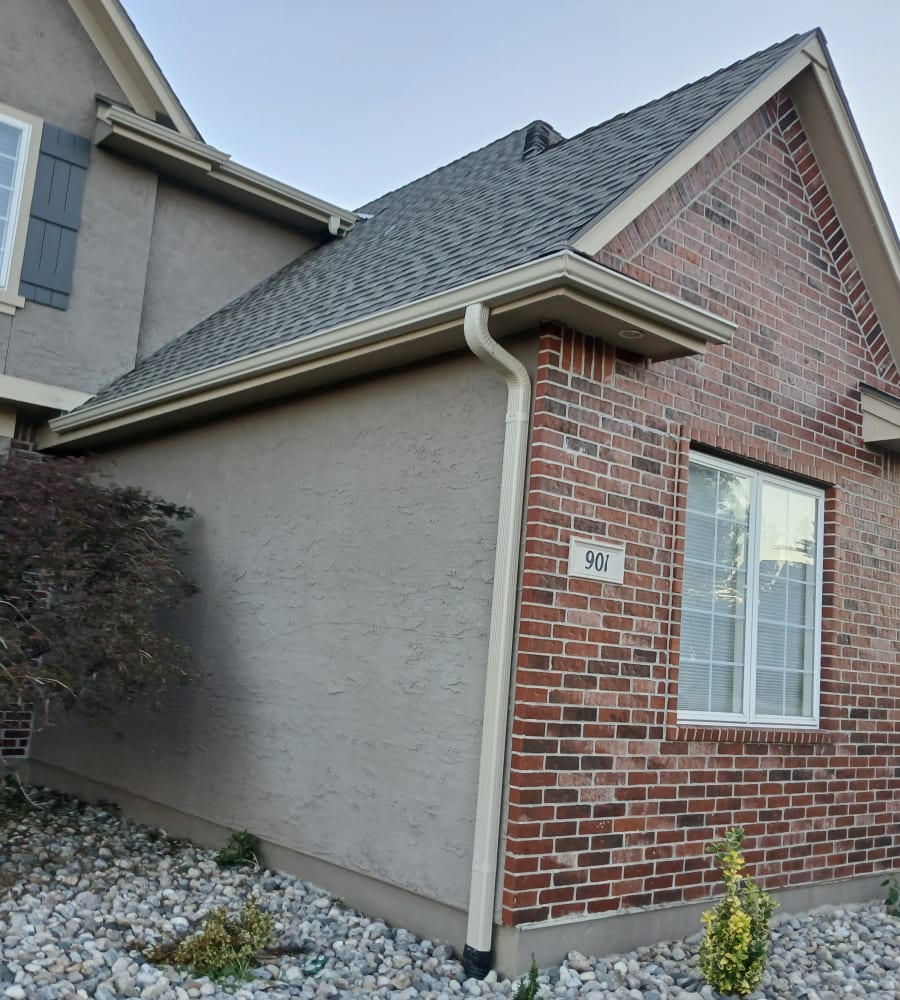 5-inch seamless gutters, downspouts, Lee's Summit, MO