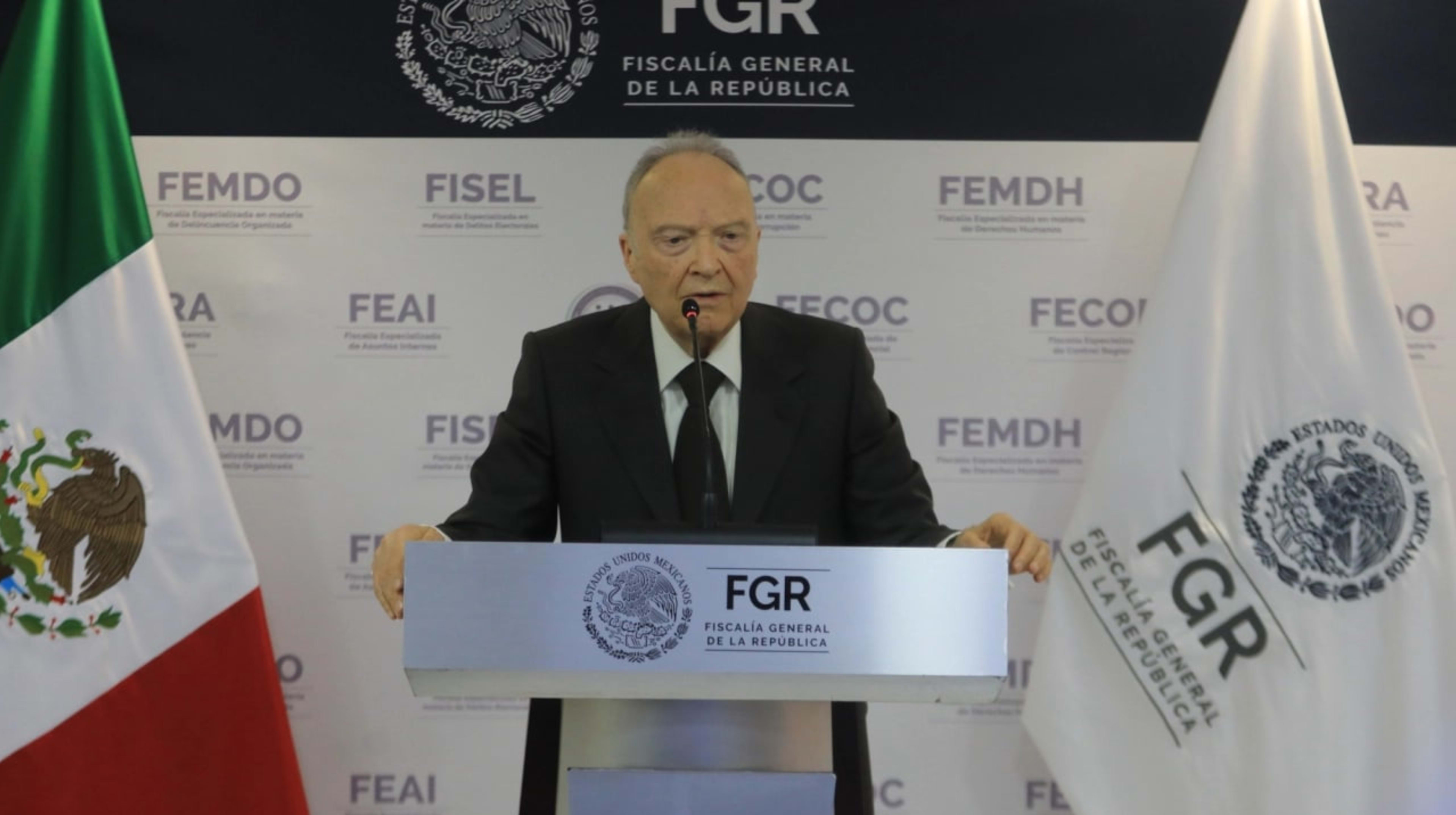 Alejandro Gertz Manero presenta su renuncia como Fiscal General de la República