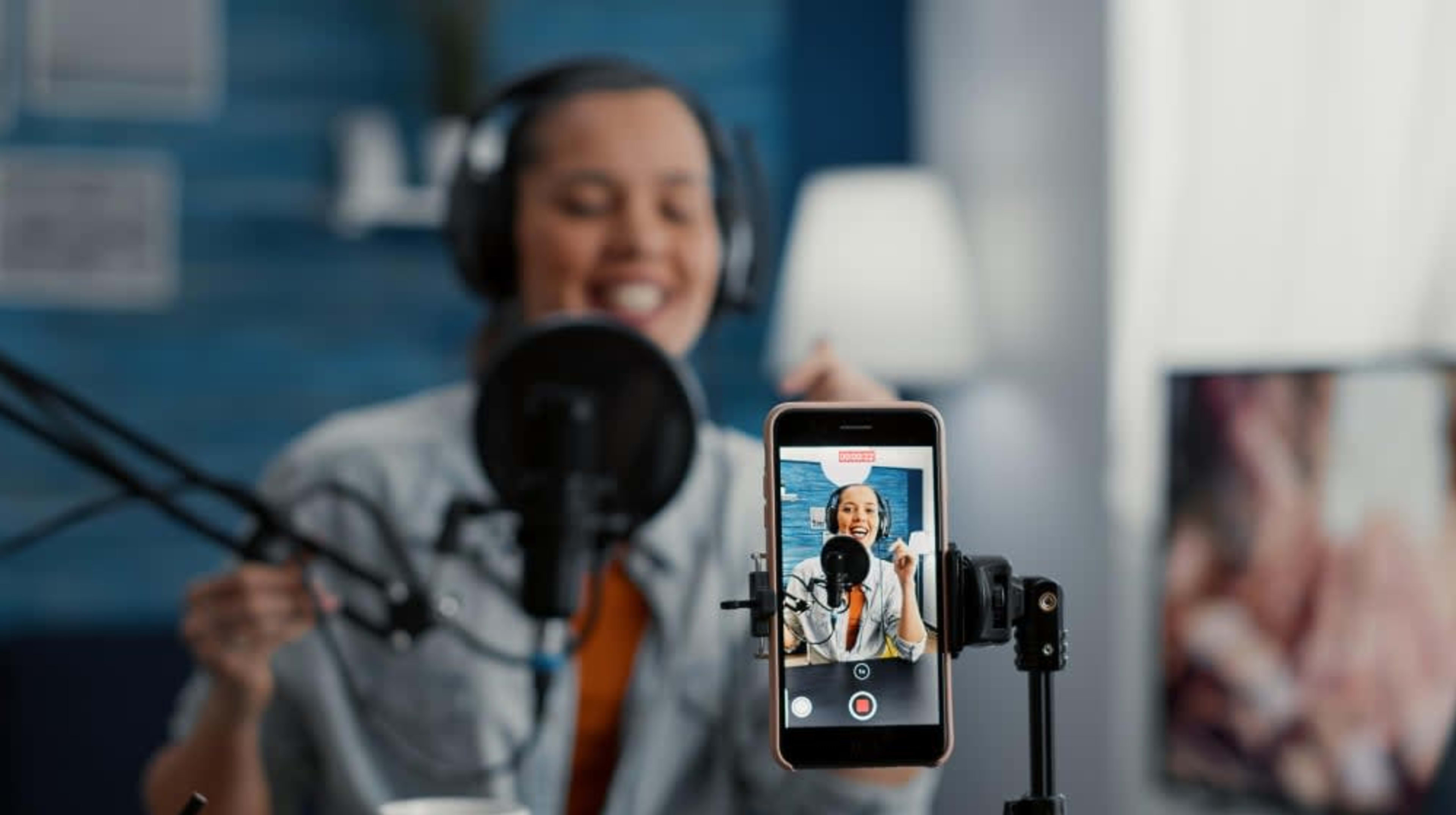 Fiscalidad para Creadores de Contenido en 2026: Lo que Todo Youtuber Debe Conocer