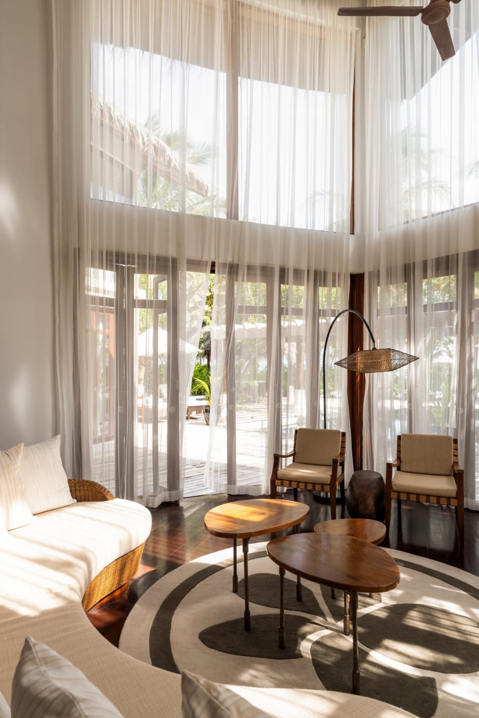 Salón de la Presidential Beach Villa del Constance Halaveli Maldives