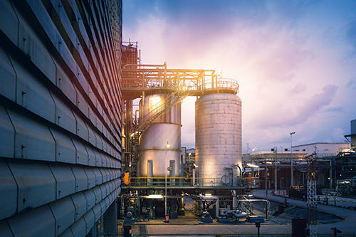 Reactor and processing tanks for chemical factory with heat detection in use