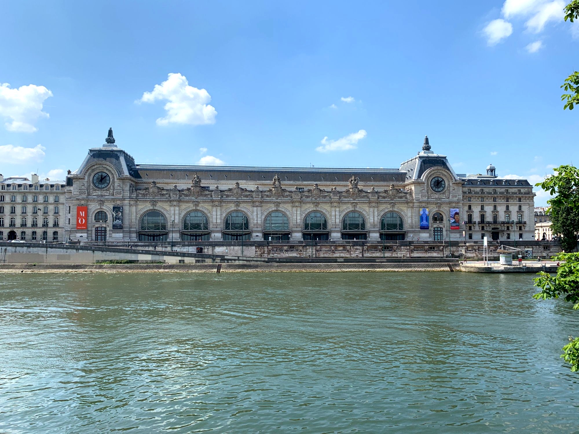 museo d'orsay facciata esterna parigi cosa vedere — vista dal quai anatole france