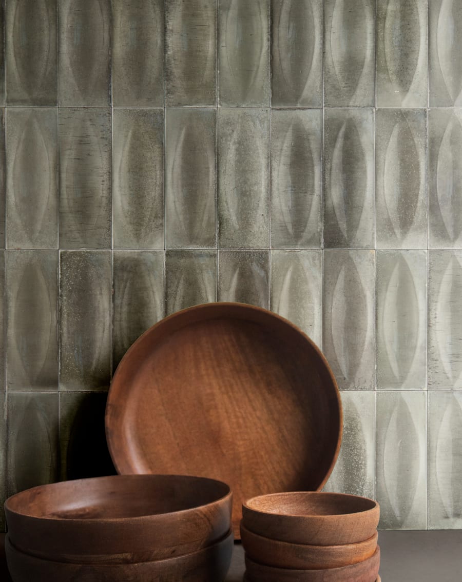 Z Collection Brisa Deco Charcoal tile in 3" X 8"