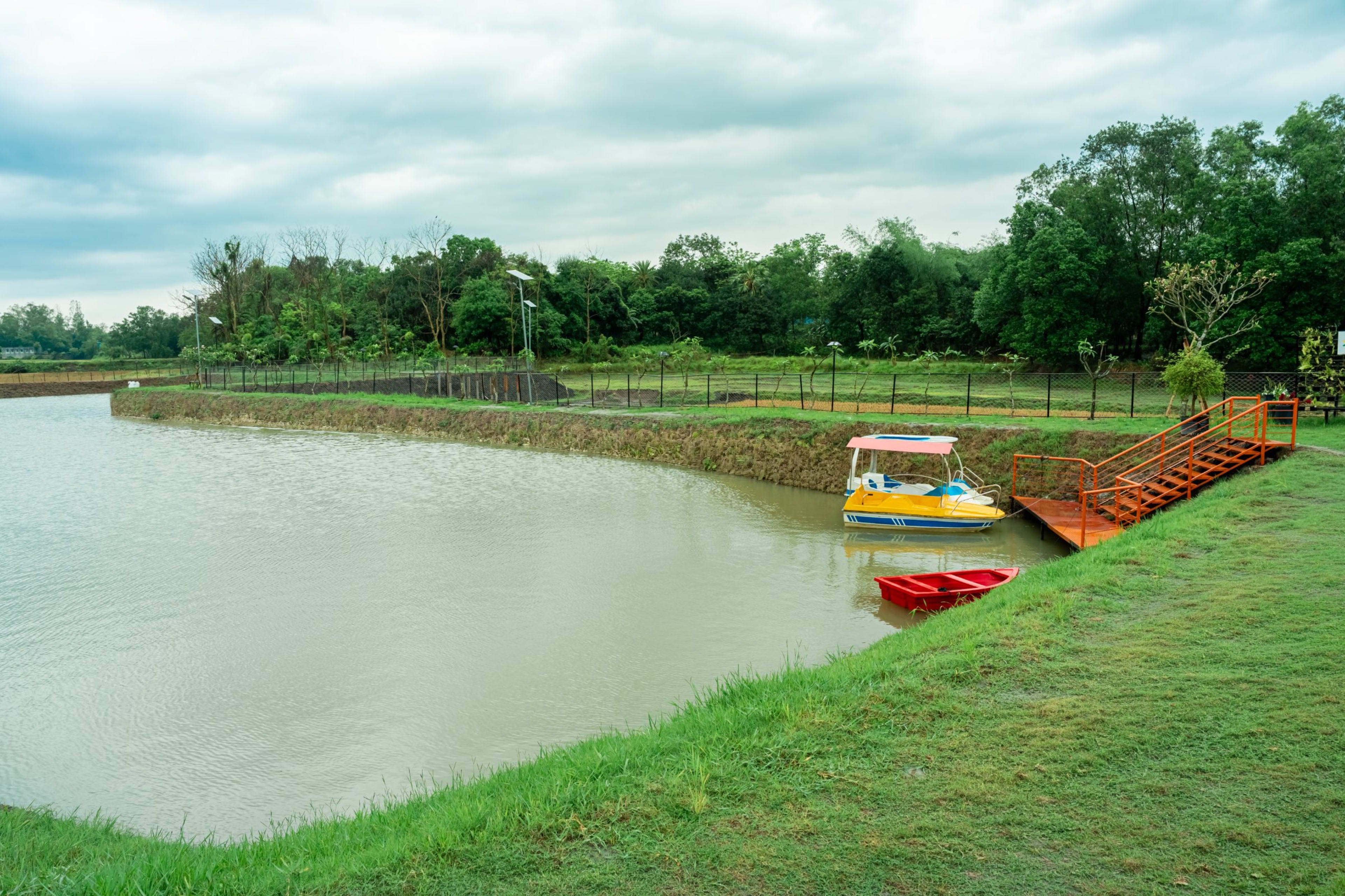 The lake. — photo 2