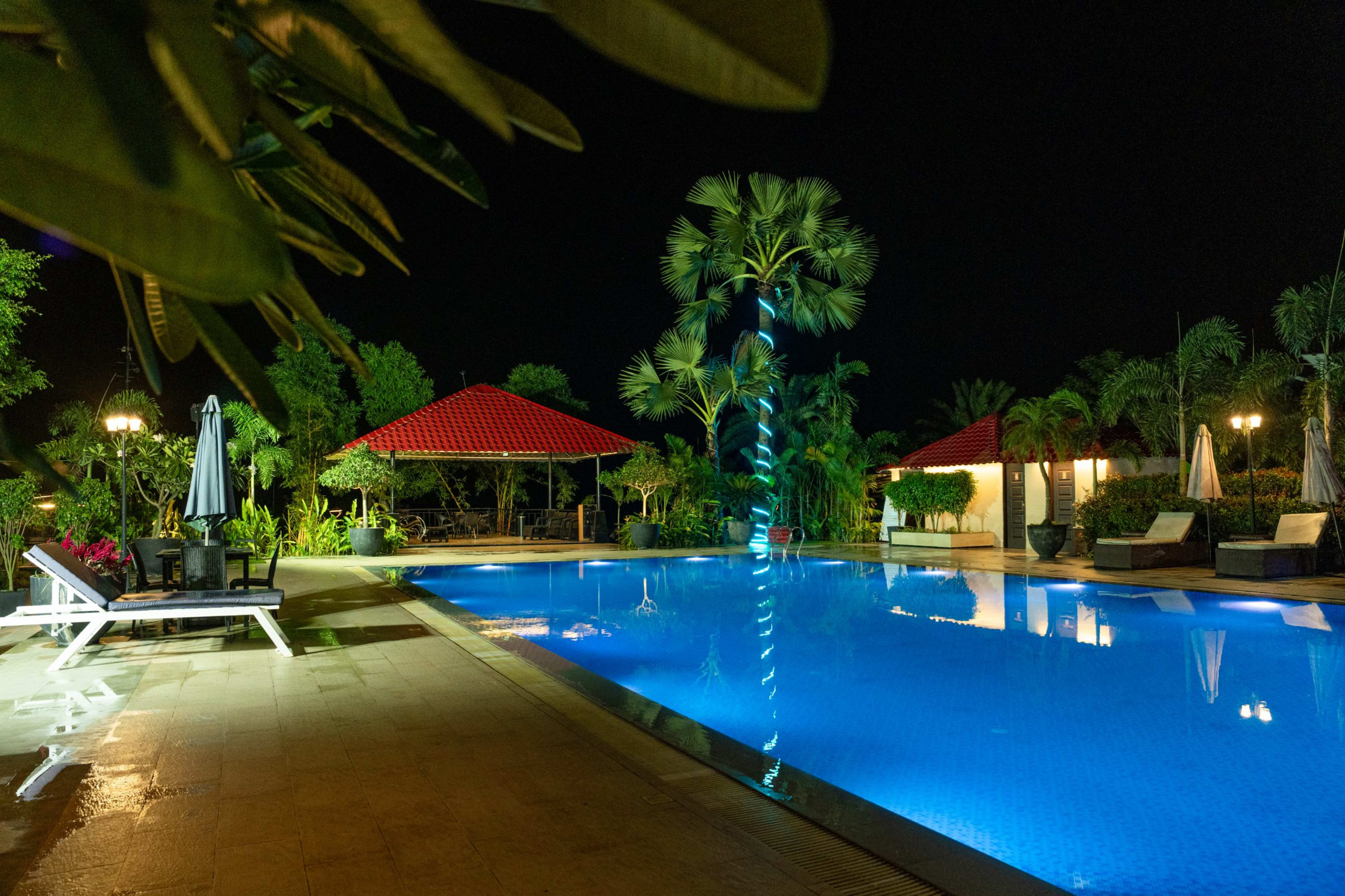 The pool. — photo 29