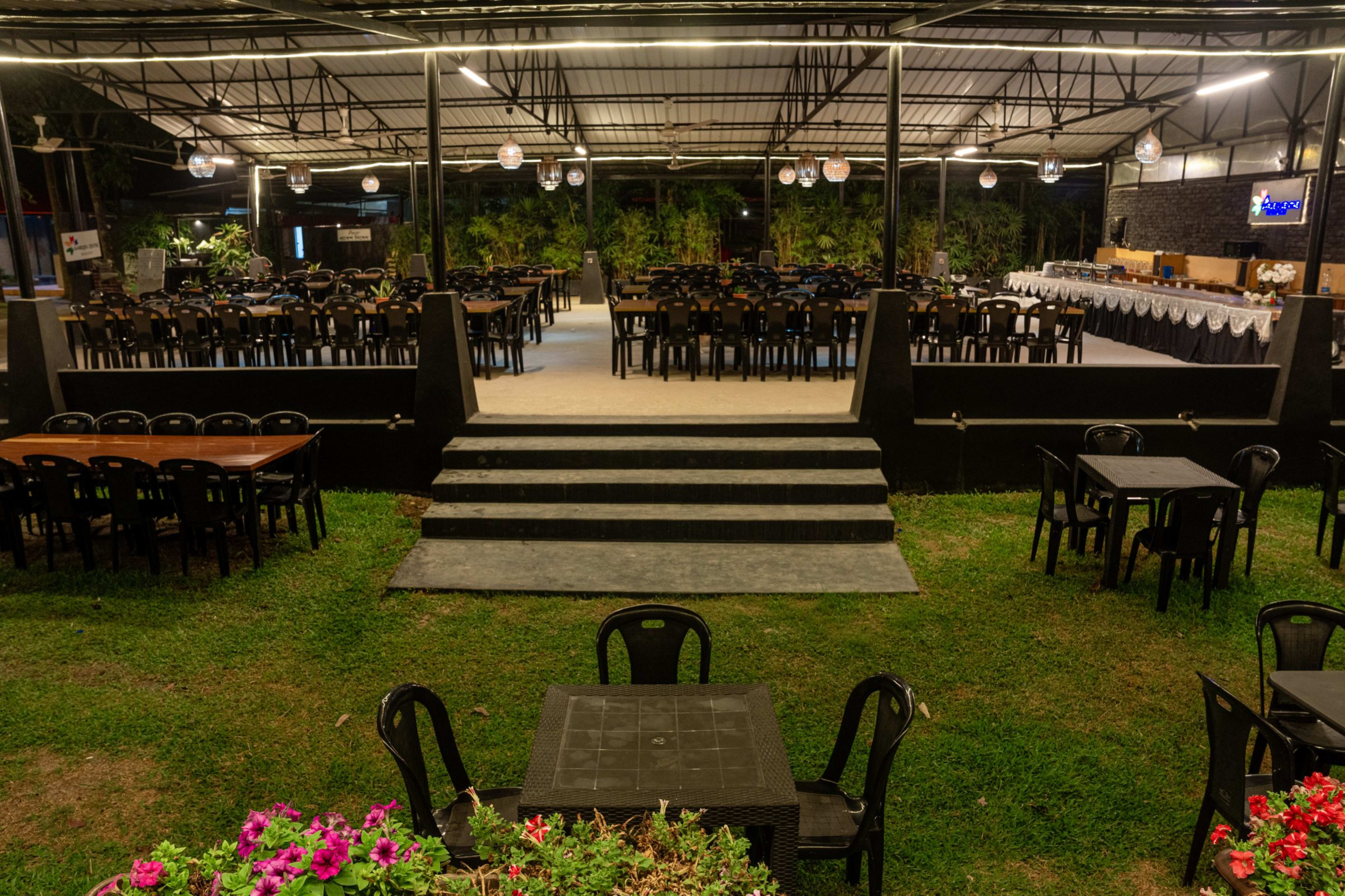 The restaurant. — photo 19