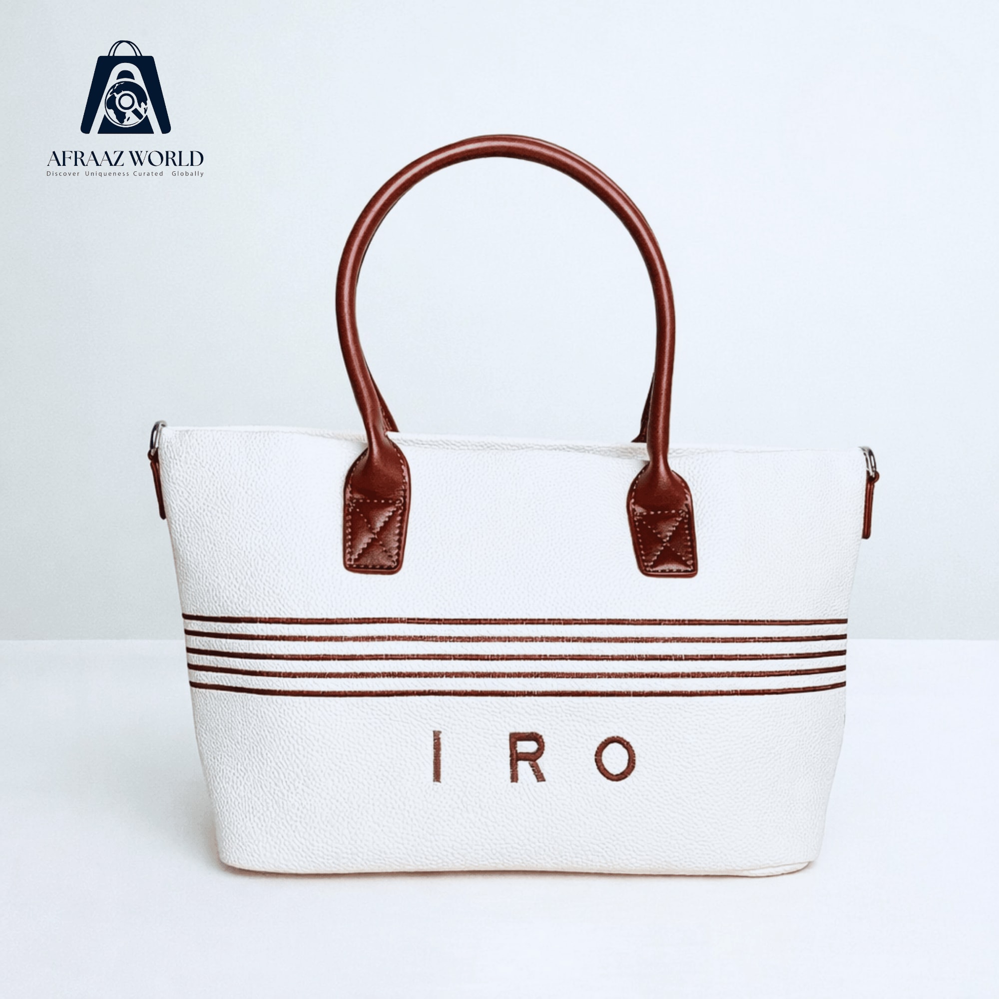 Minimalist Pebble-Grain Shopper with Terra-Cotta Accents