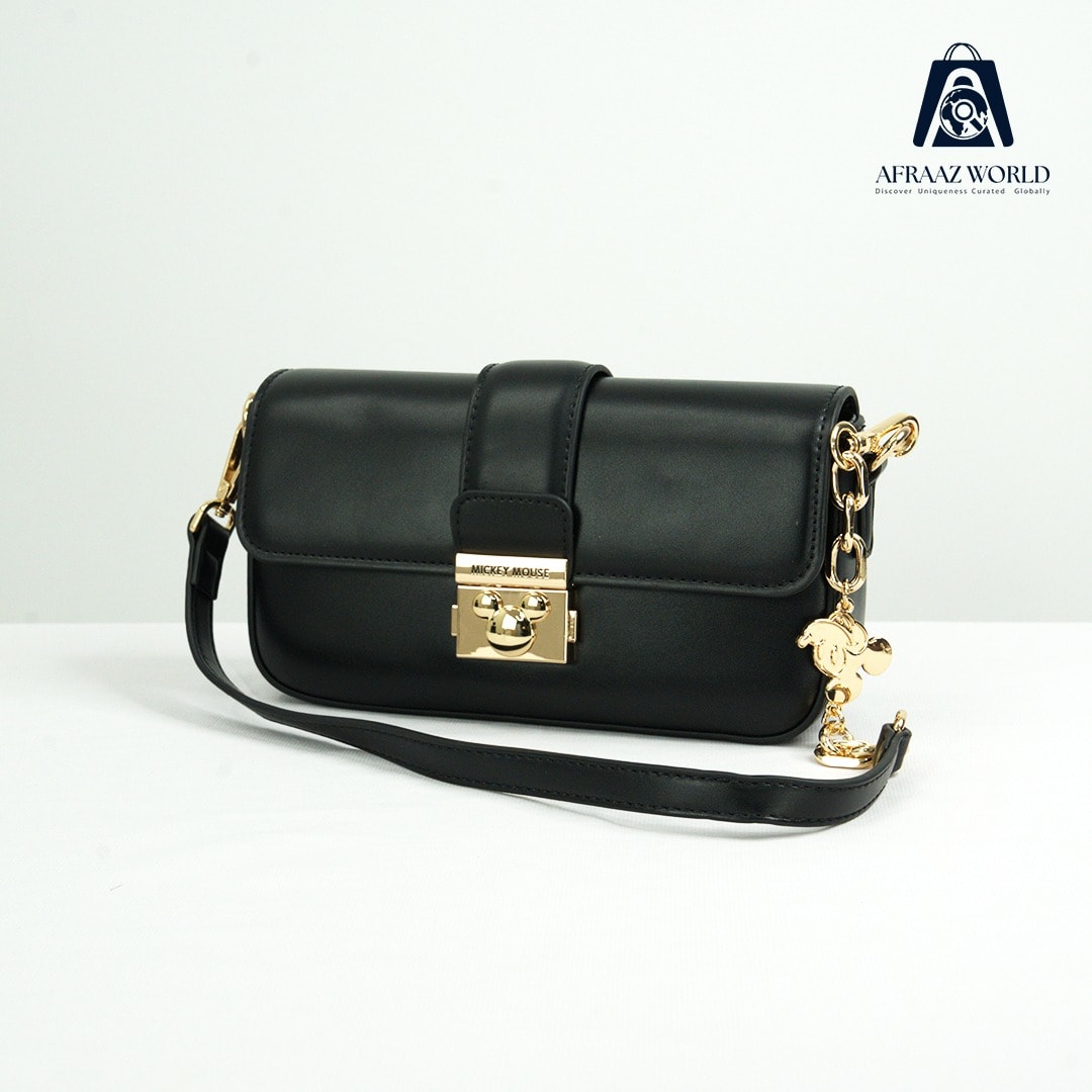 Elegant Off-White Leather Crossbody Bag with Golden Lock – Afraaz World
