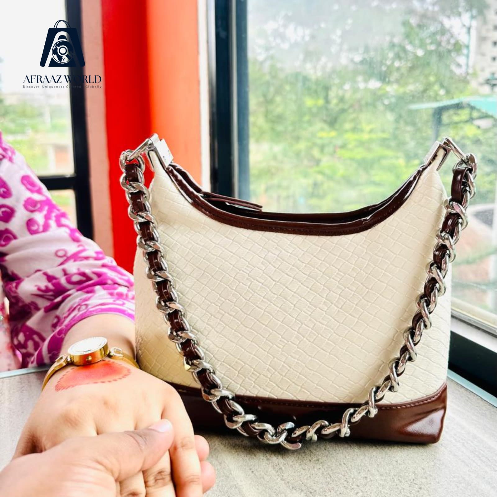 White & Brown Woven Leather Shoulder Bag with Silver Chain – Afraaz World