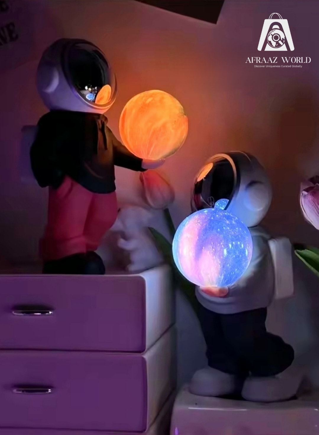 Astronaut lamp with Bluetooth speaker