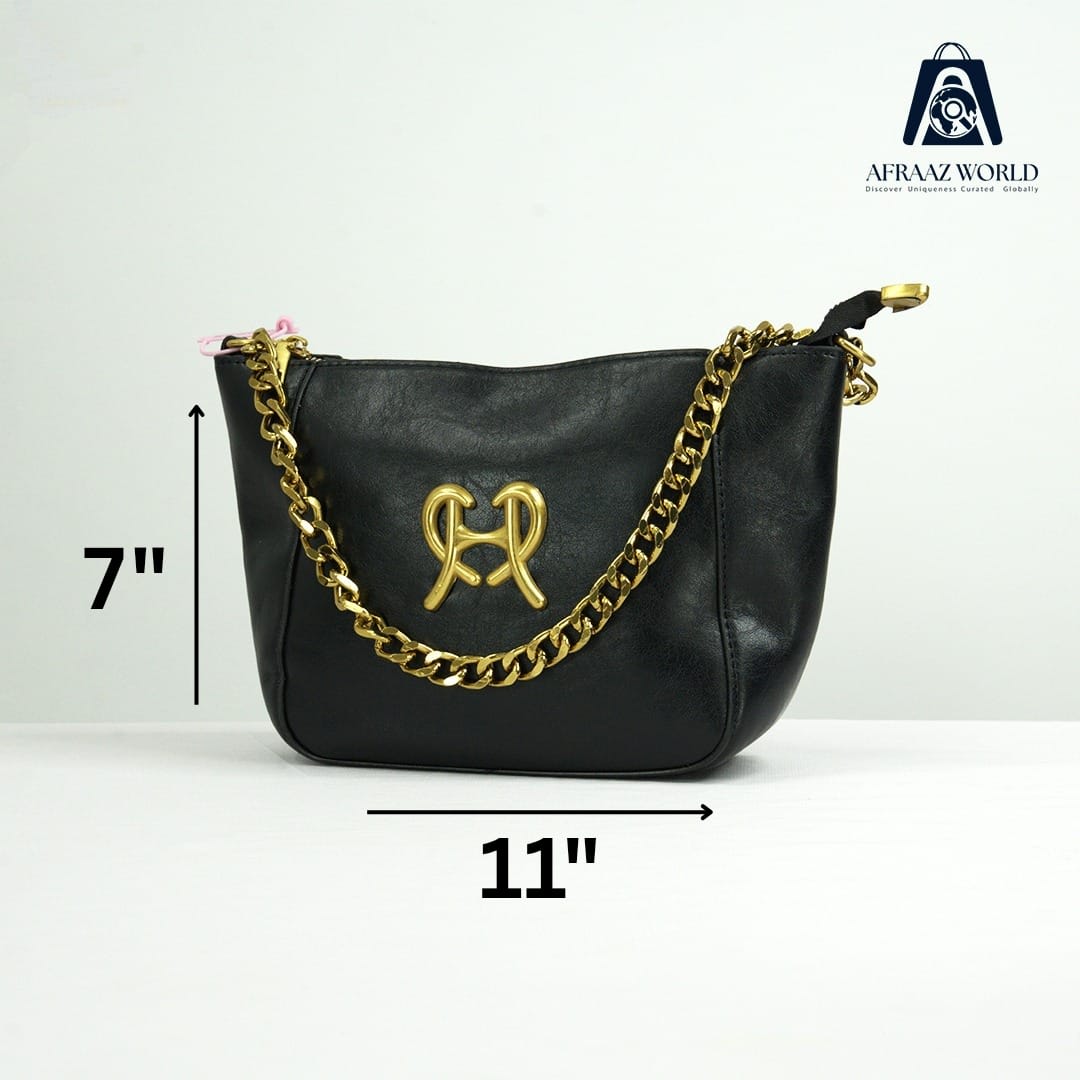 High Quality Classic Black Leather Shoulder Bag with Bold Golden Chain – Afraaz World