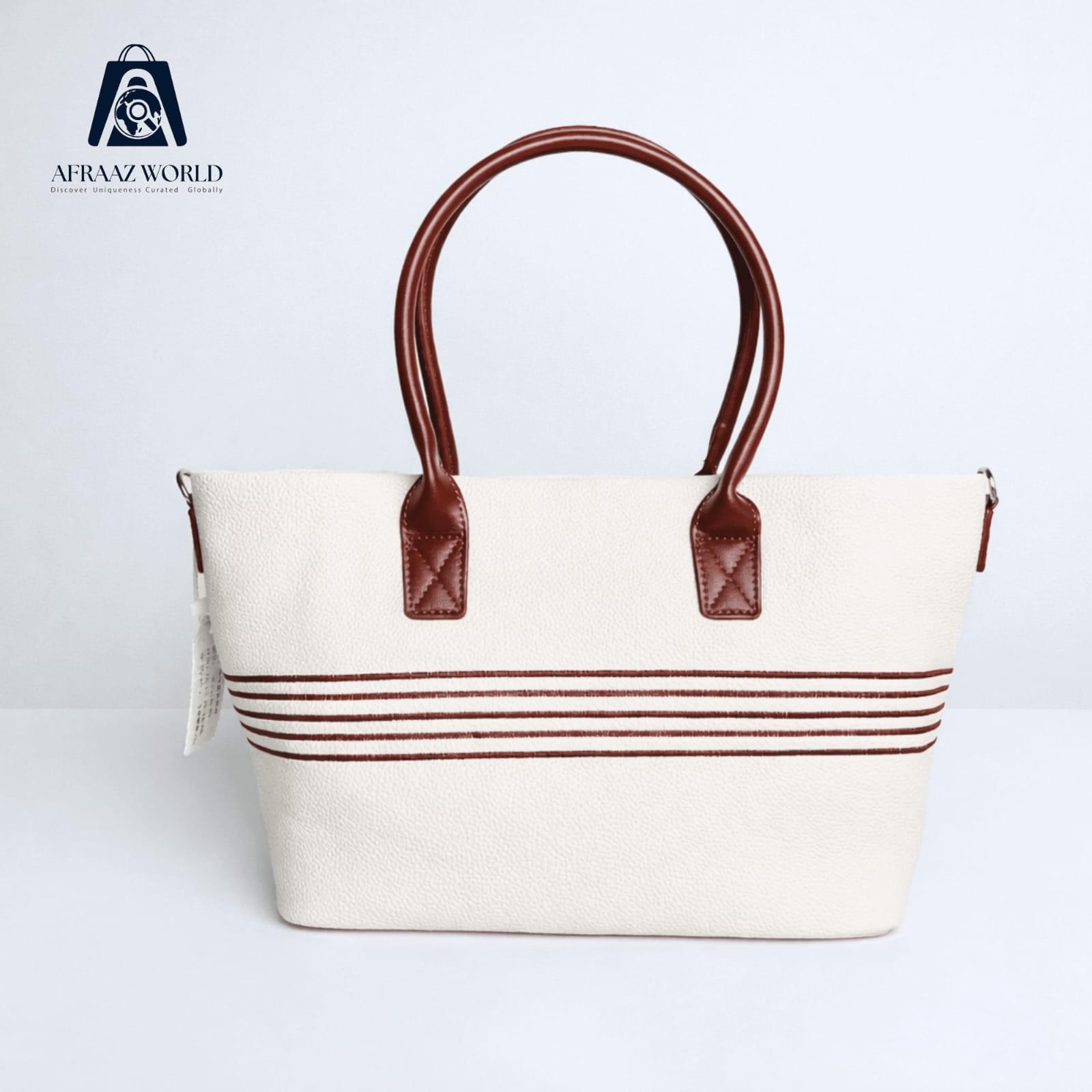Minimalist Pebble-Grain Shopper with Terra-Cotta Accents