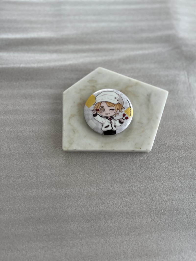 Identity V U-Postman Victor Grantz Round1 Limited Can Badge
