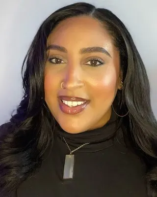 ERIKA DOOMES