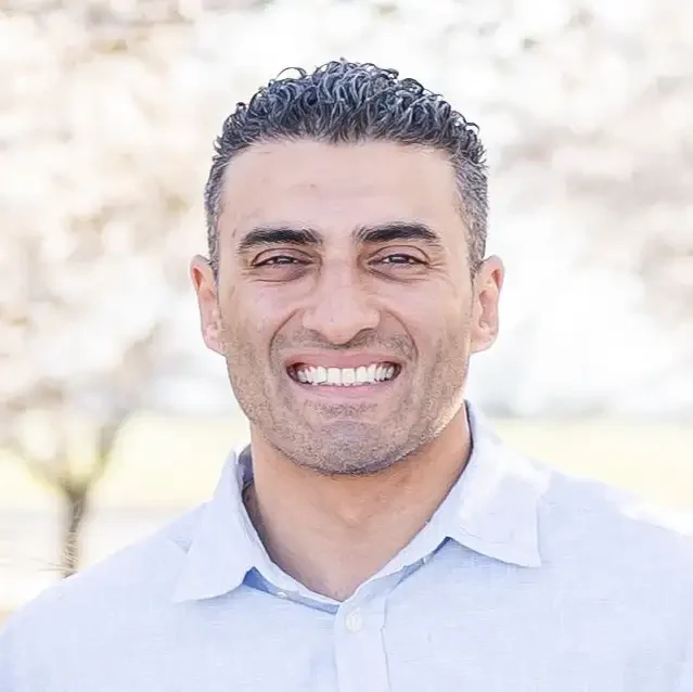Dr. Elyas Parsa