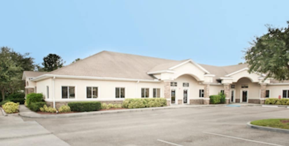Main clinic image