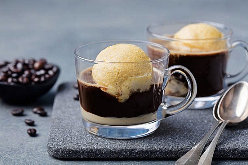 Affogato (cà phê + kem)