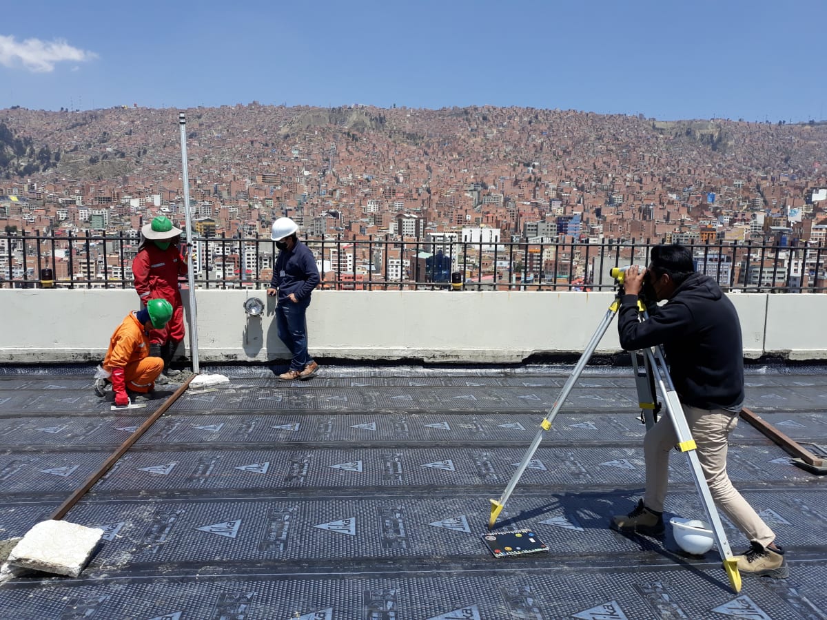 IMPERMIABILIZACIÓN DE LOSAS NIVEL PLAZA, HELIPUERTO Y SUB SUELO EDIFICIO CENTRO DE COMUNICACIONES LA PAZ
