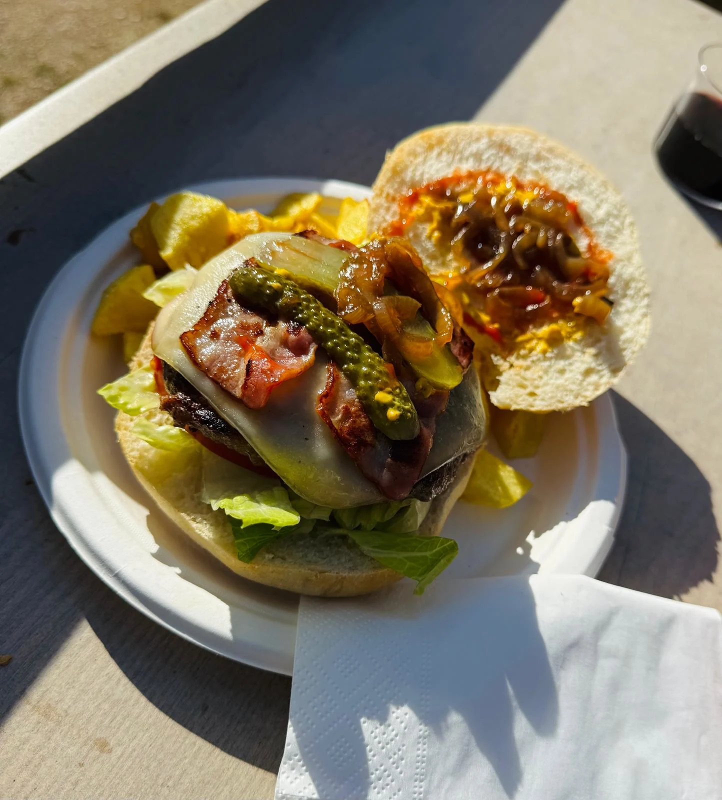 Hamburguesa  "Roquefort" - Chiringuito Parrizal de Beceite
