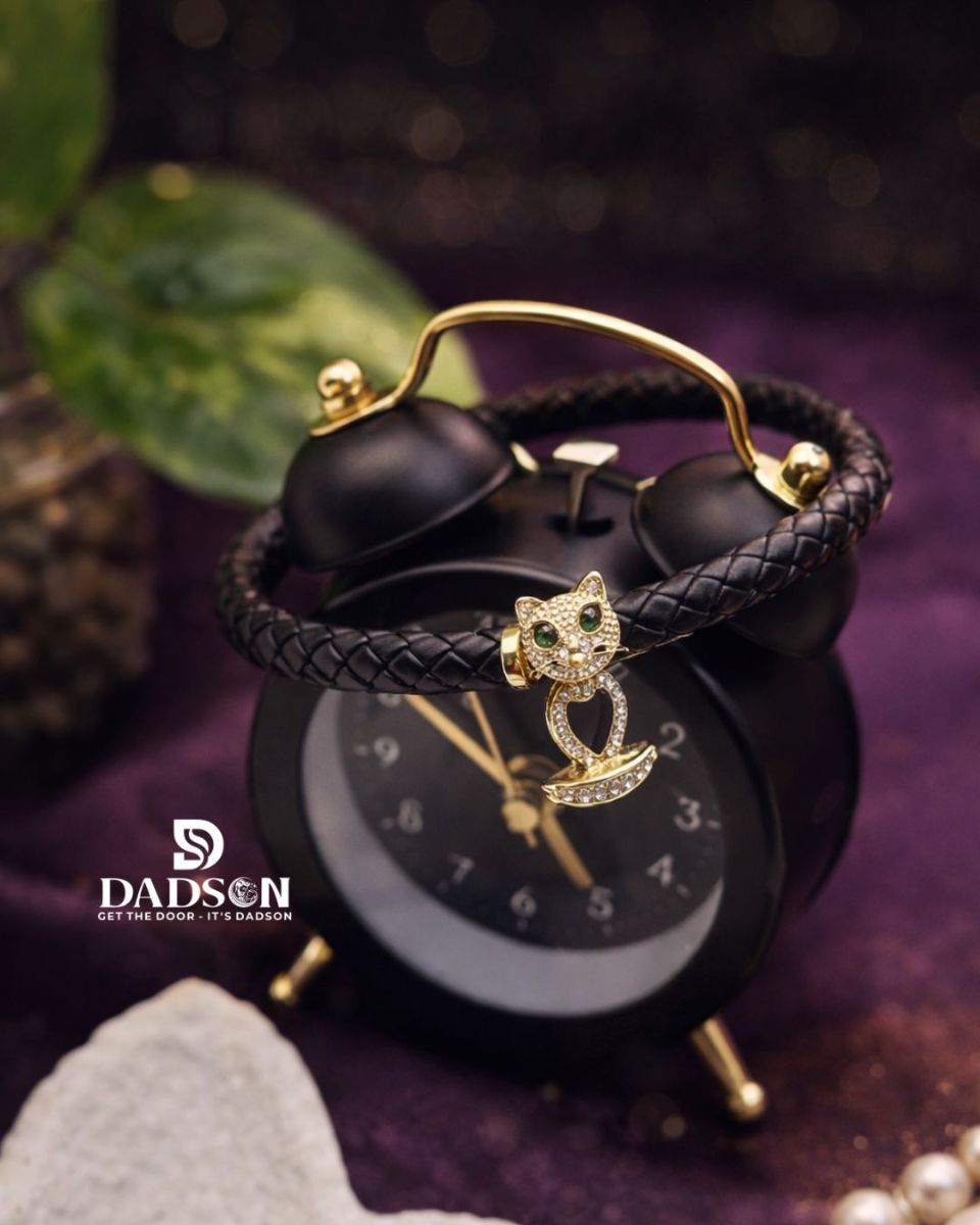 Cat Charm Bracelet – Black  l Dadson Jewelry (KD-25)