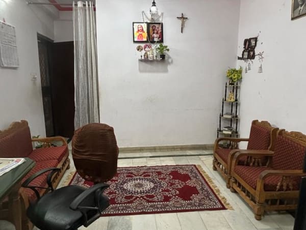 2 Bhk, 1st Floor, Back