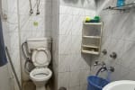 2 Bhk, 1st Floor, Back - Photo 5