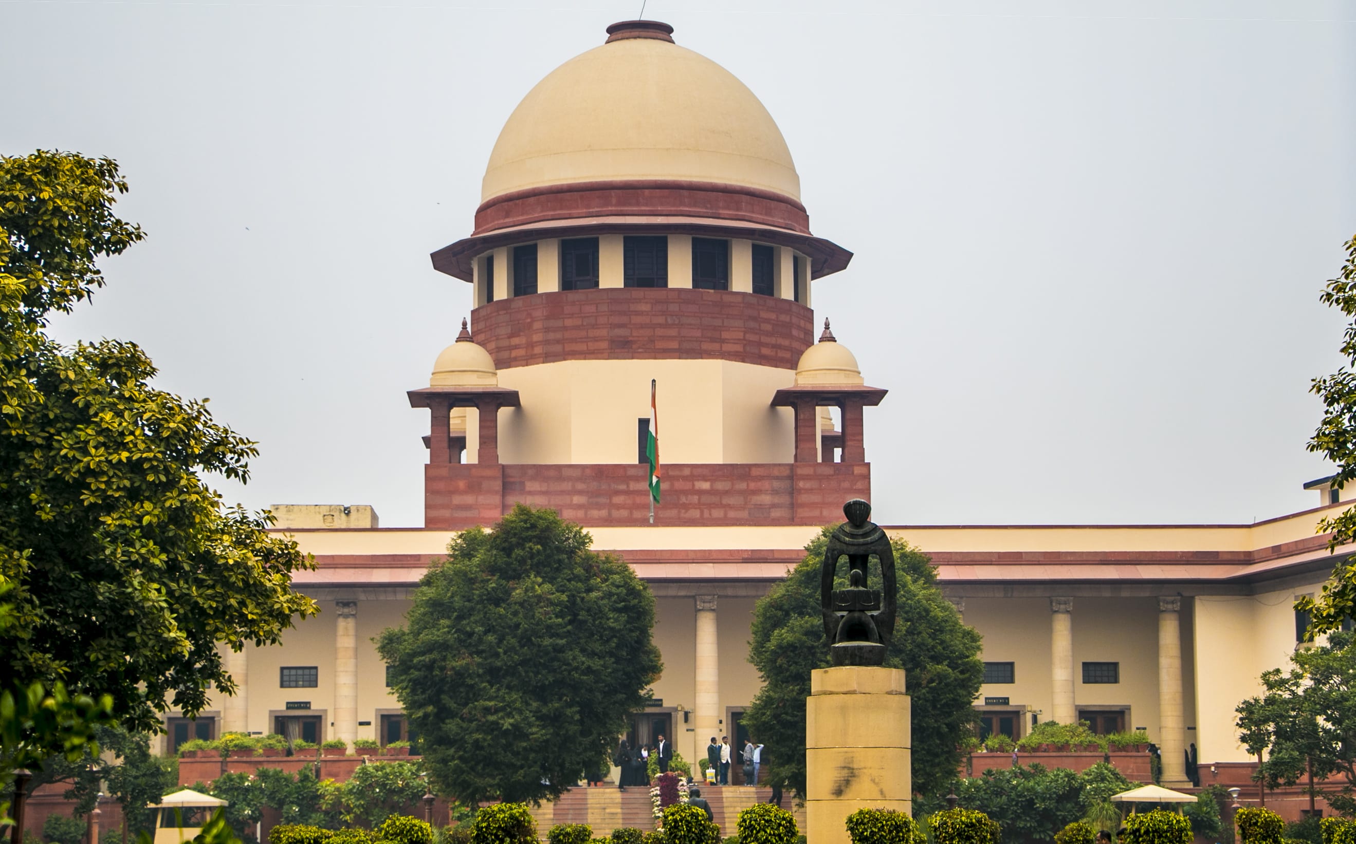 Understanding Article 142 of the Indian Constitution Banner - The Best IAS Coaching in Delhi | SHRI RAM IAS Study Centre